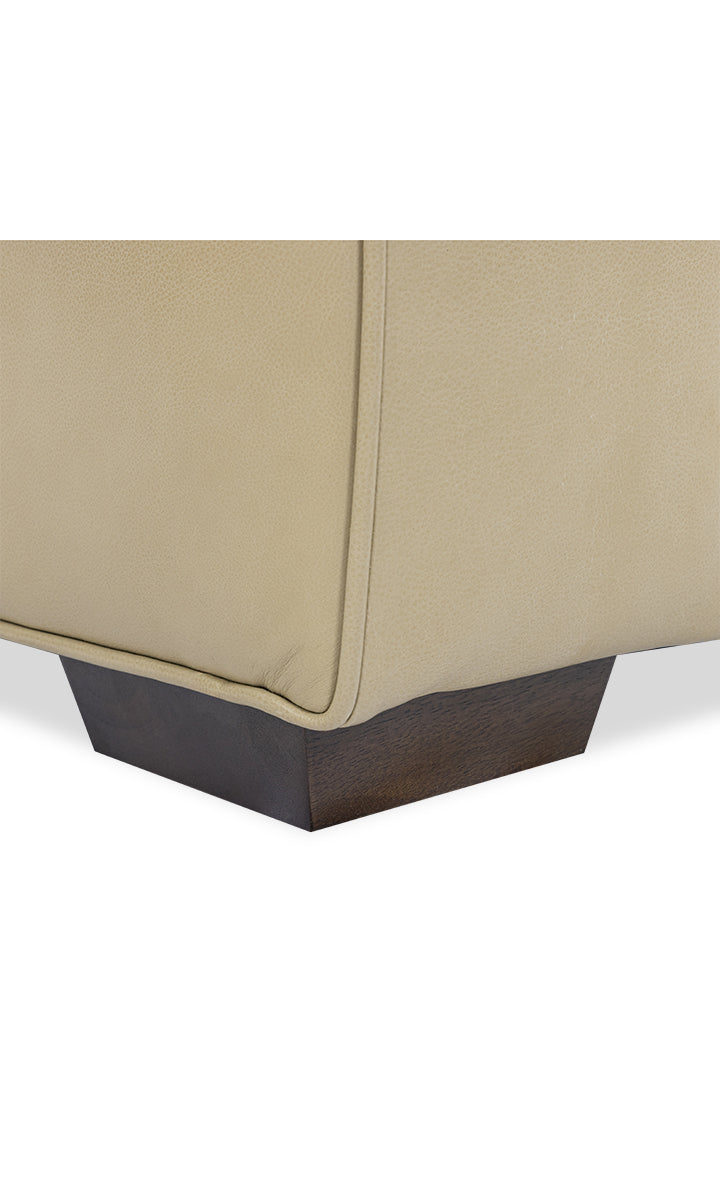 1093 MONROE CHAIR