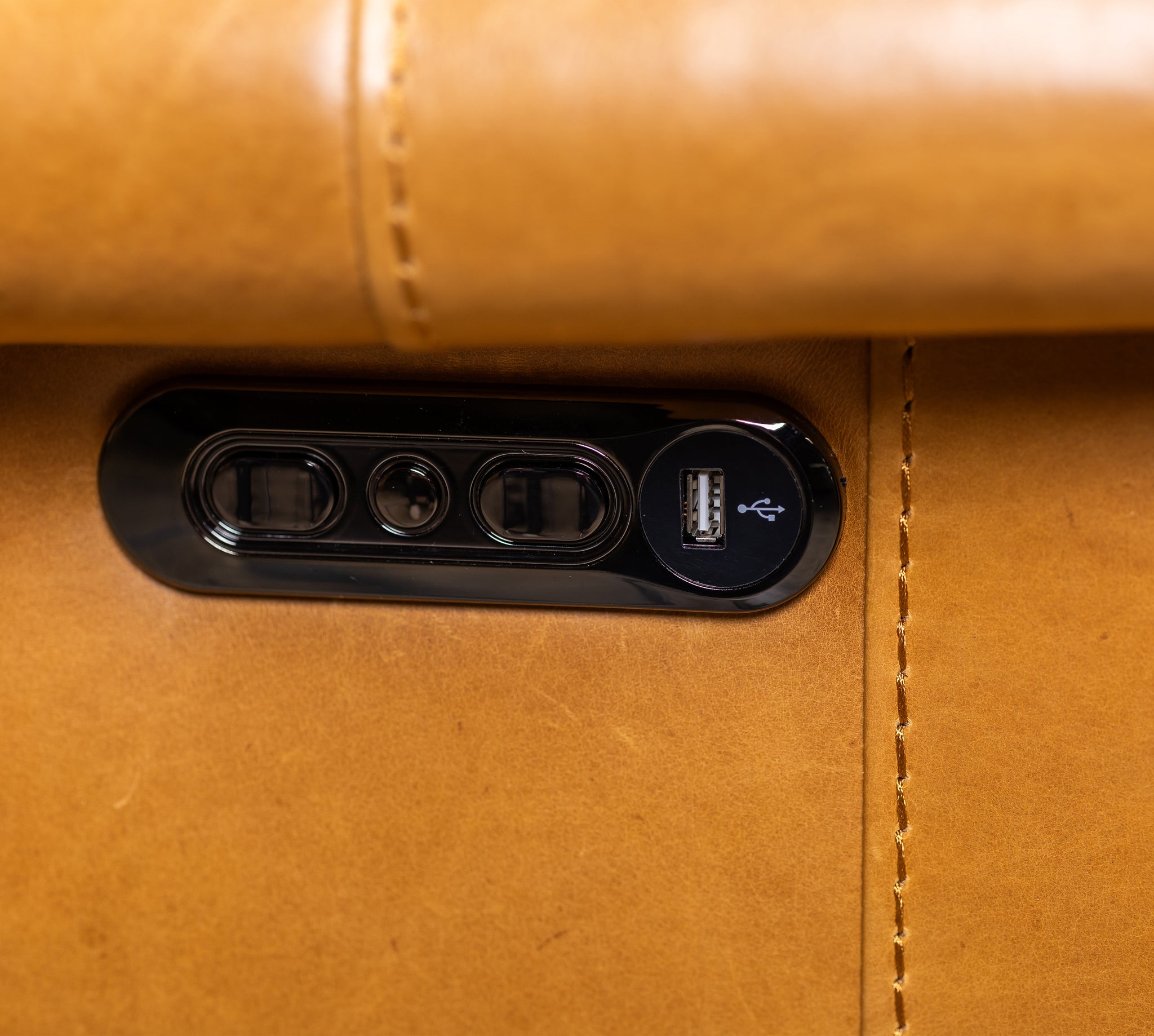 1236 HURLEY POWER RECLINER