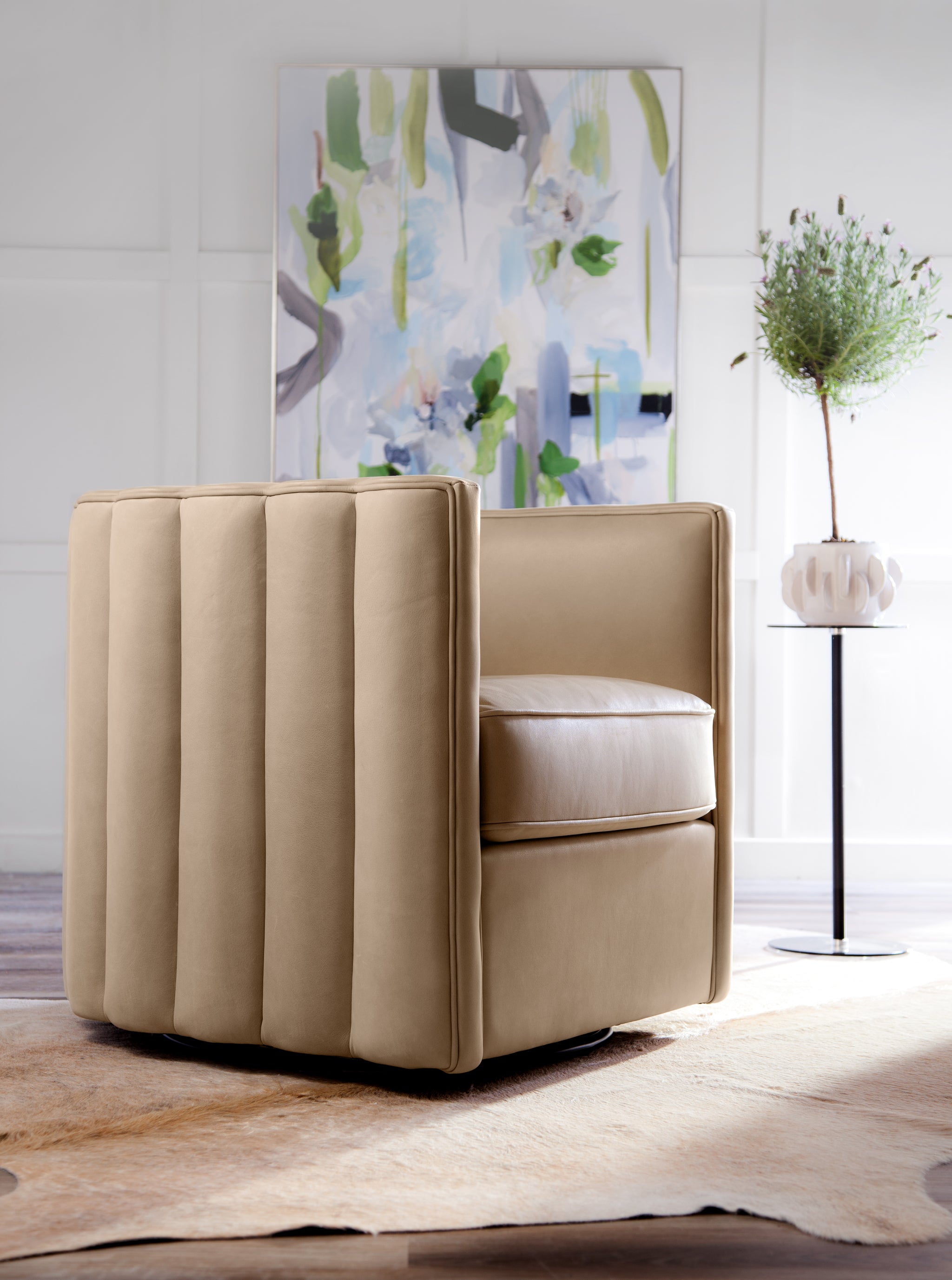 2077 JONES SWIVEL CHAIR