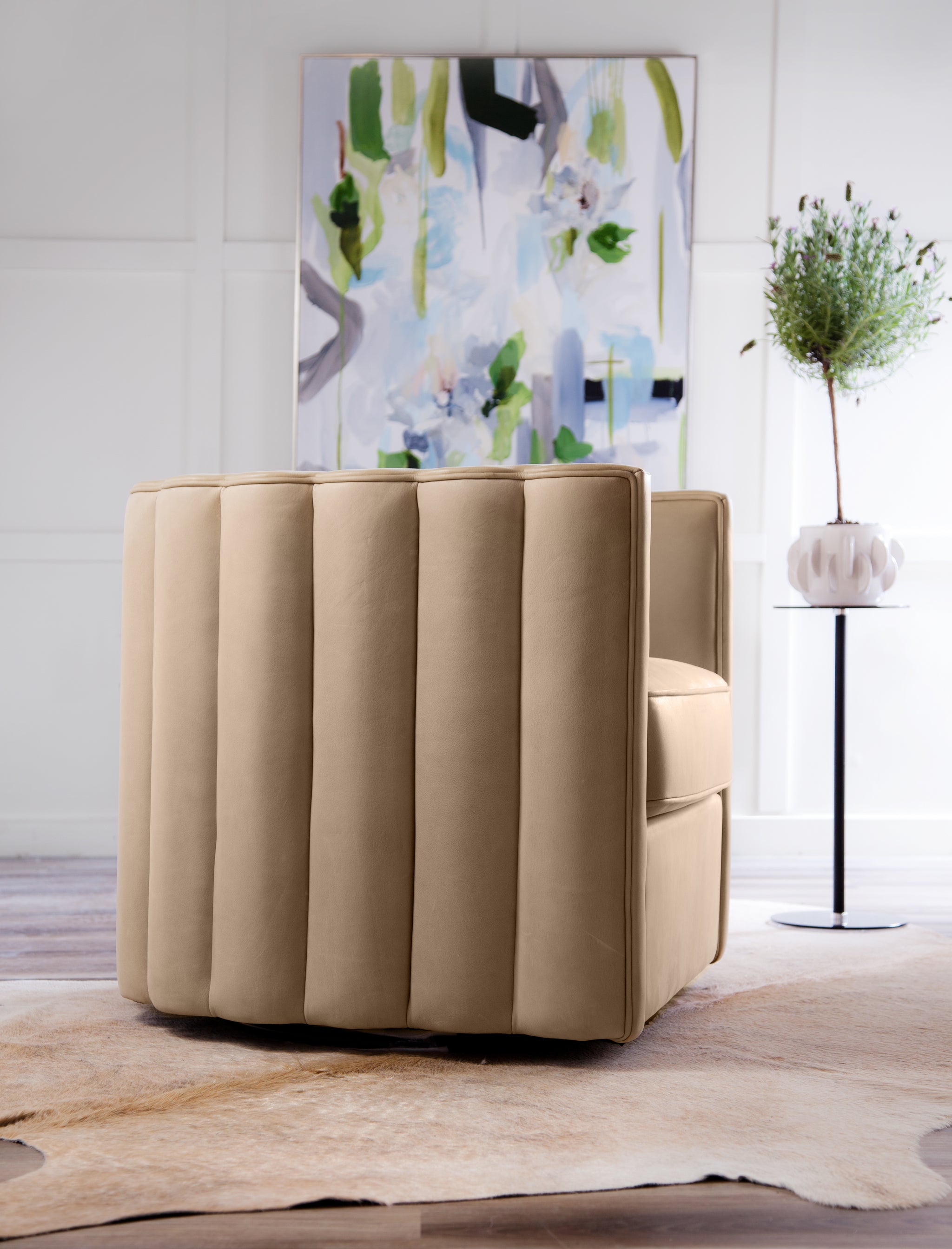2077 JONES SWIVEL CHAIR