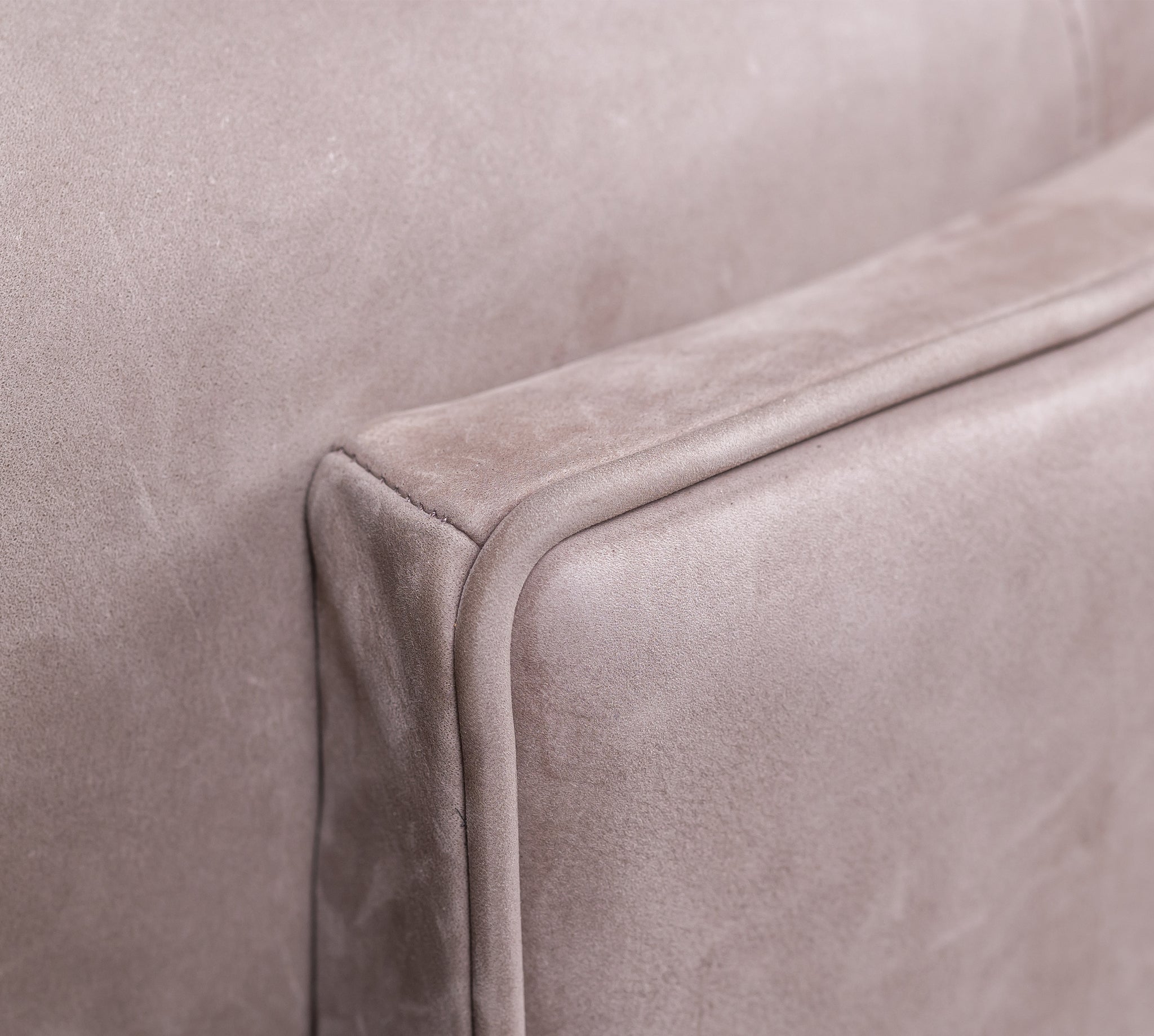 7004 GRAMERCY CIRCLE OTTOMAN