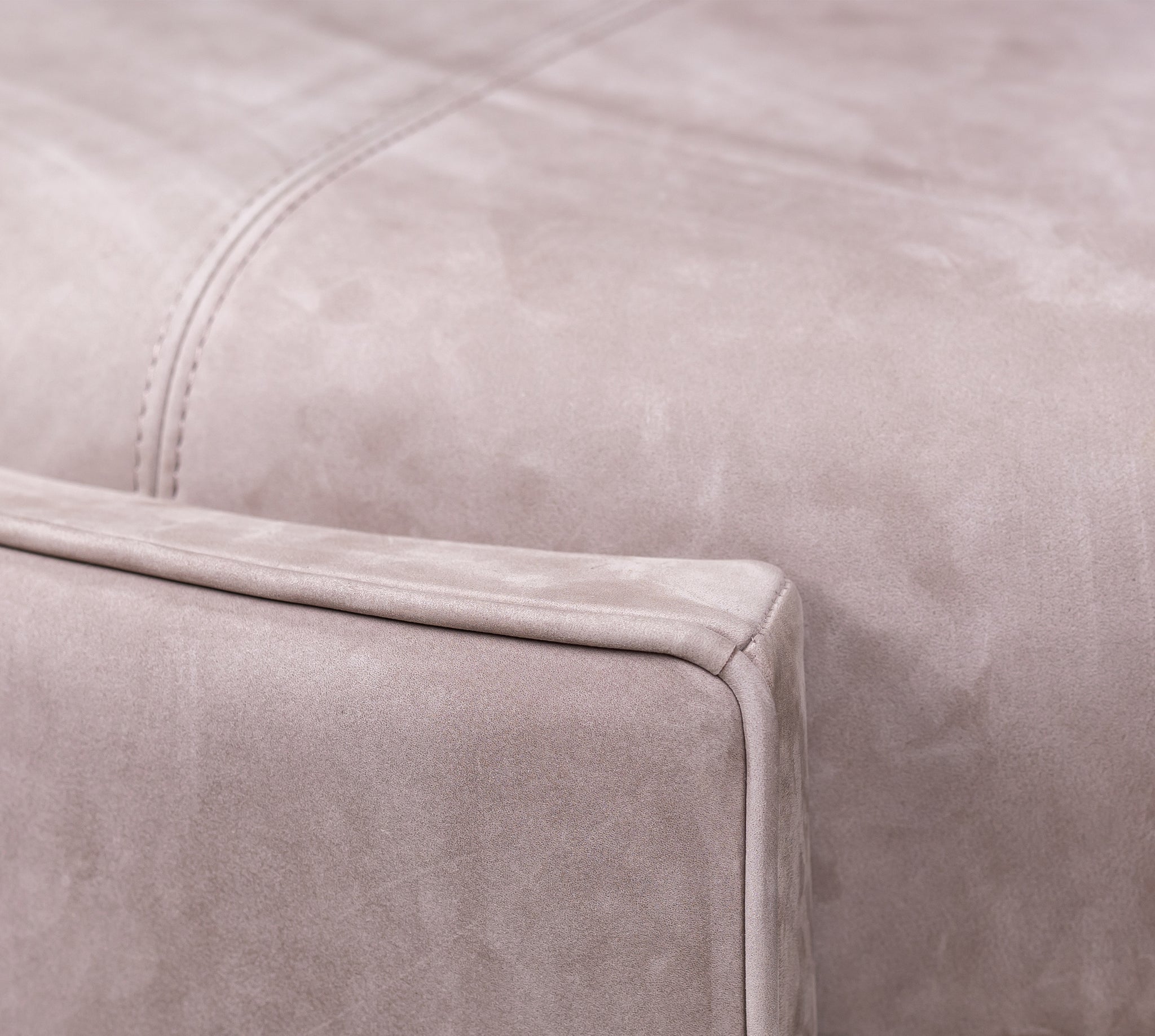 7004 GRAMERCY CIRCLE OTTOMAN