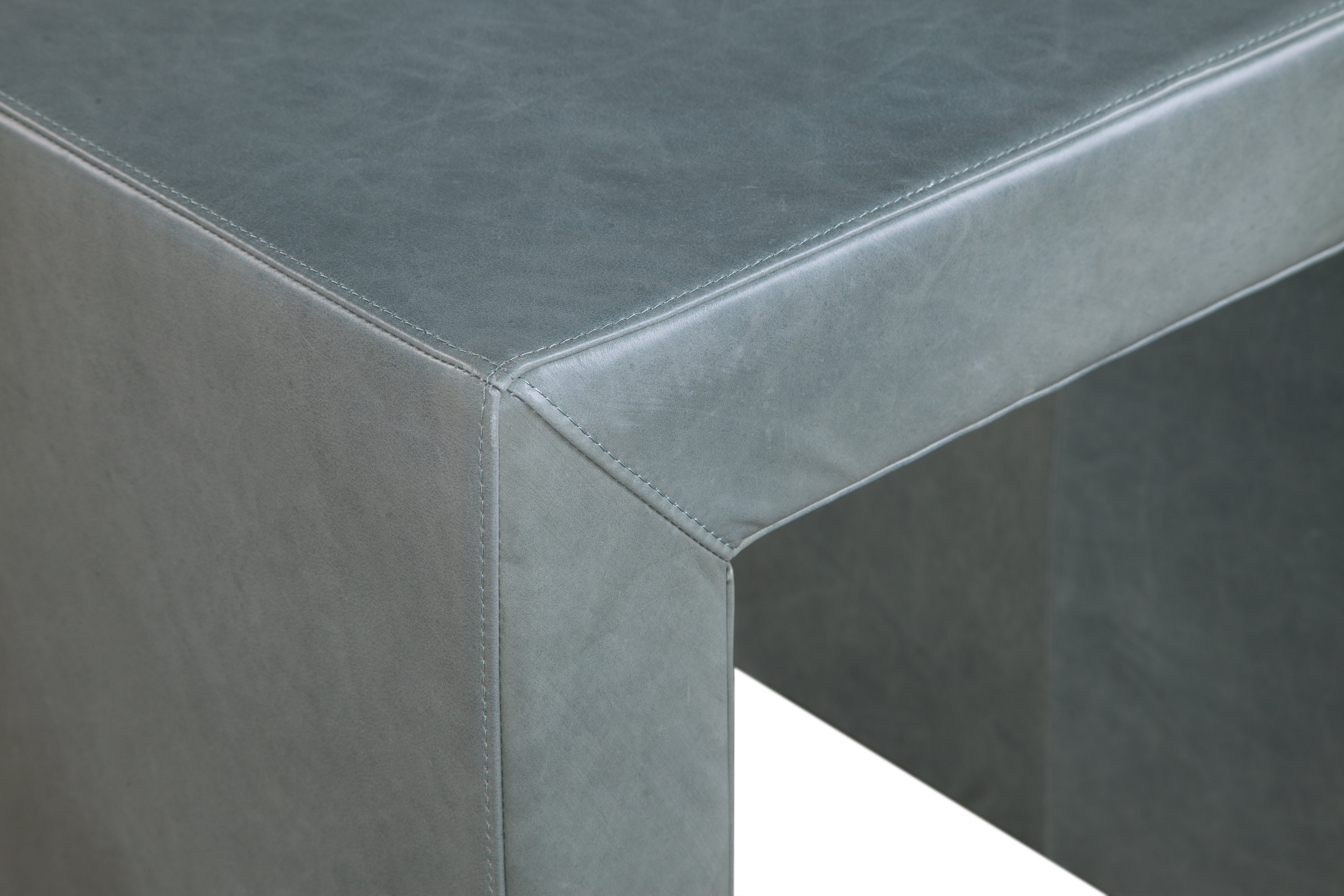 9125 BUTLER SIDE TABLE