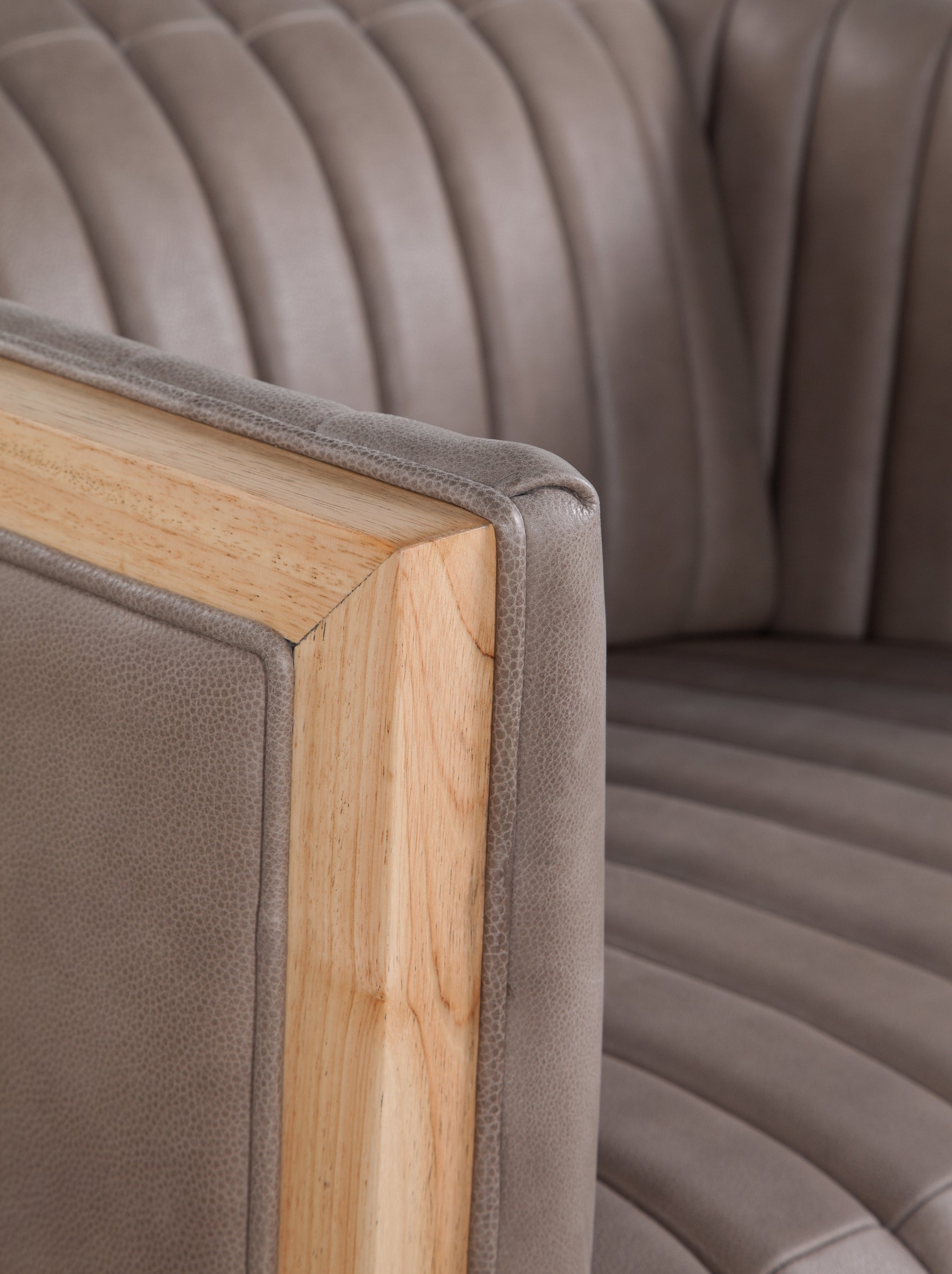 2103M HAVANA MOTION CHAIR