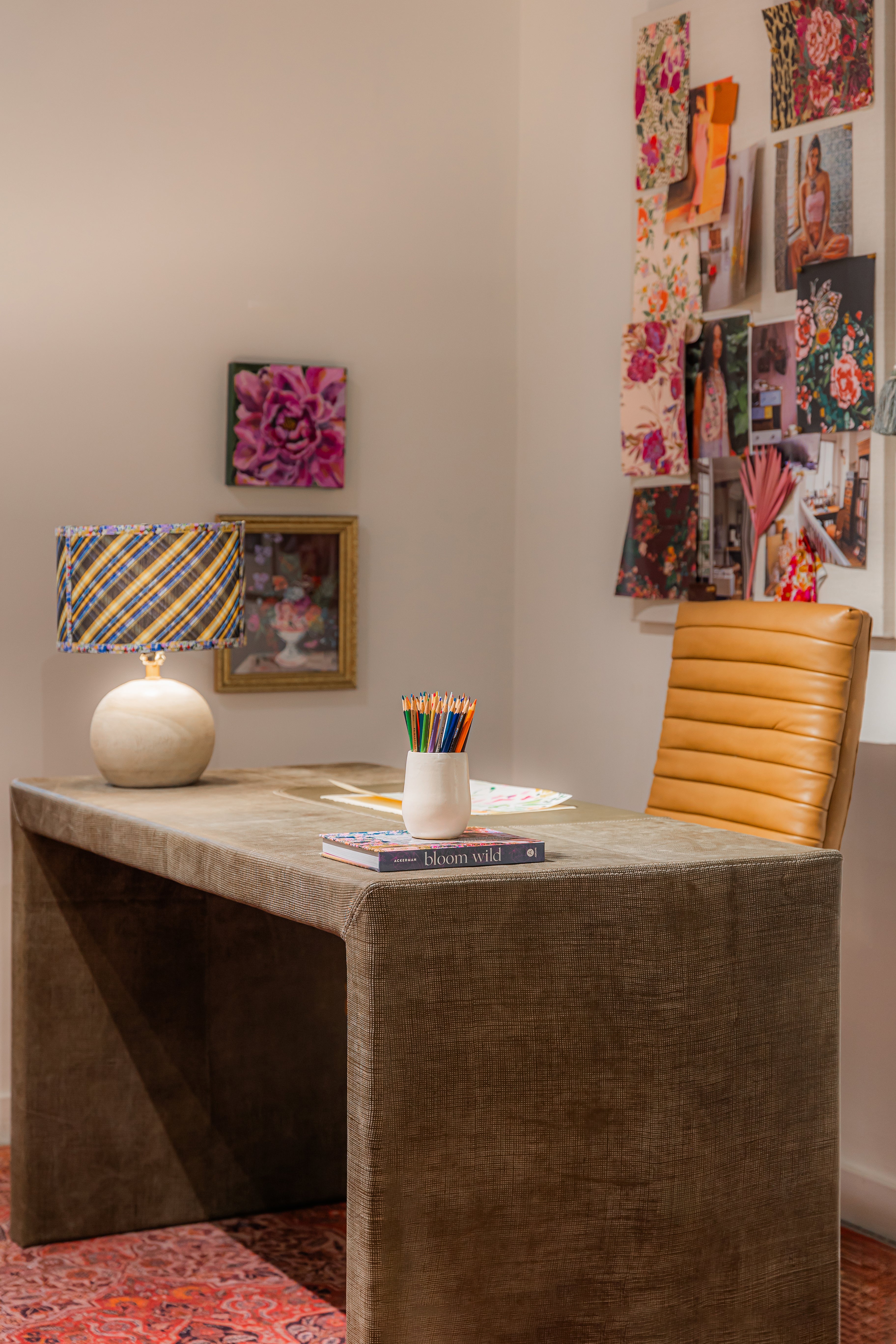 9150 AGENDA DESK