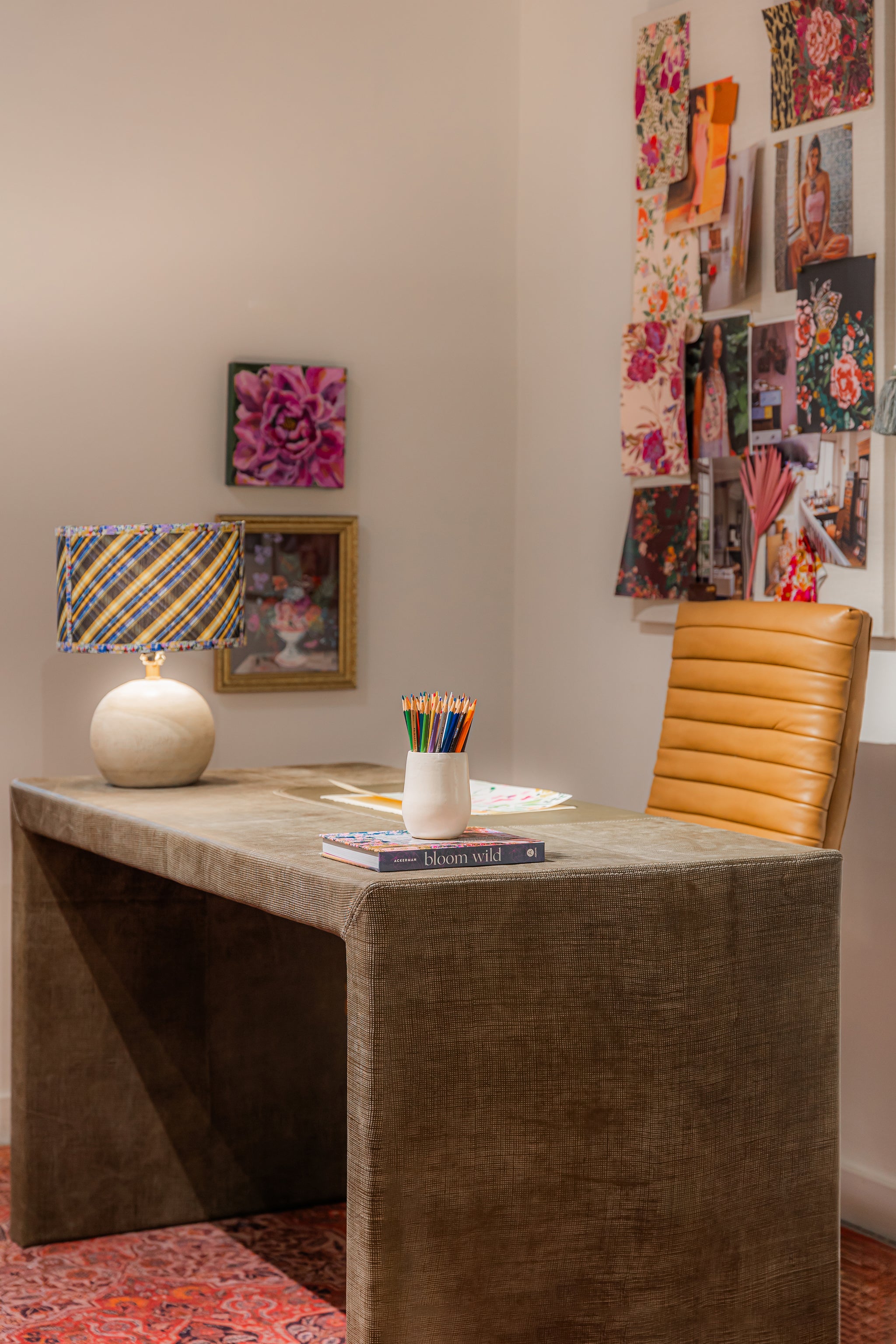 9150 AGENDA DESK