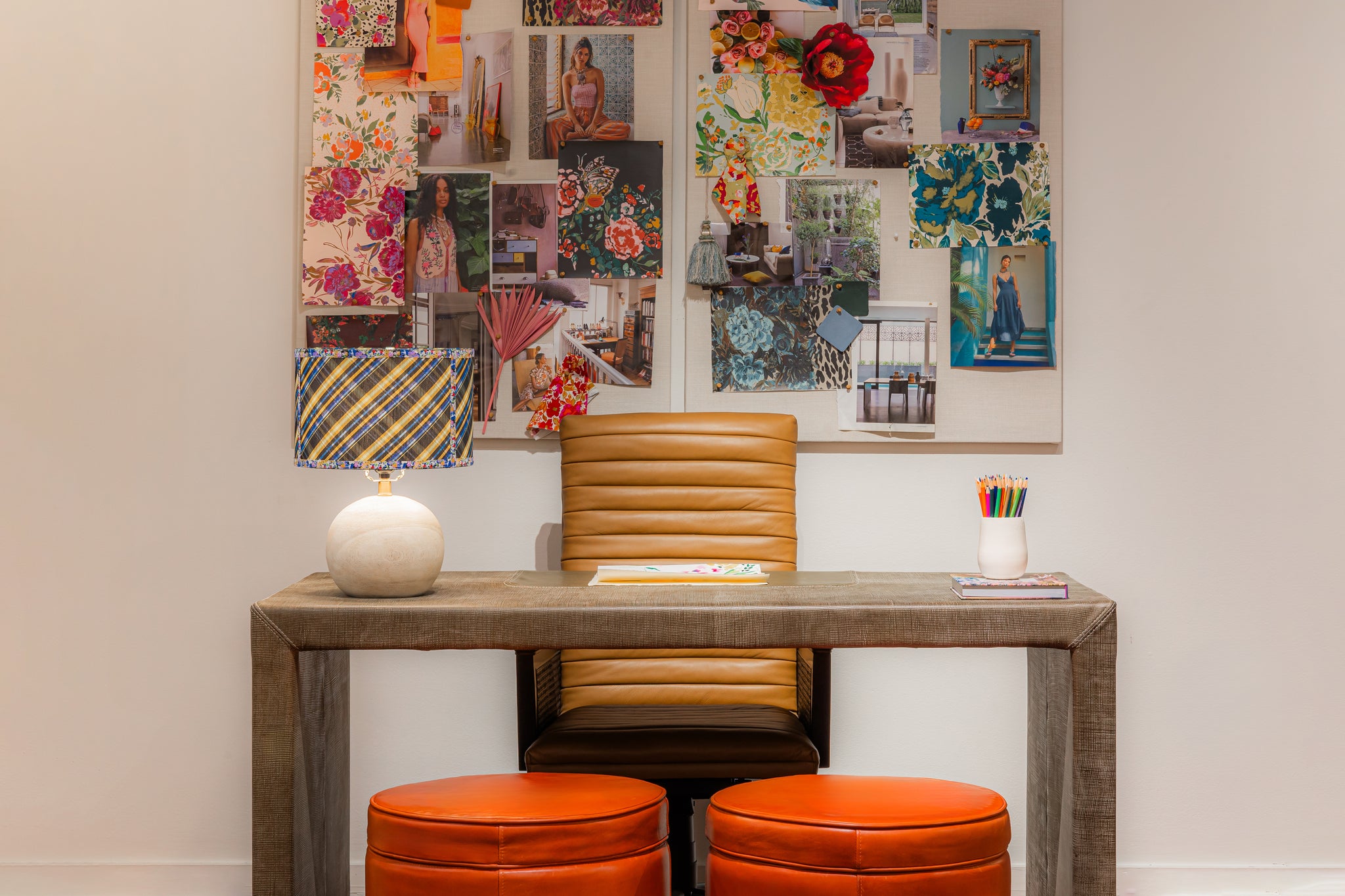 9150 AGENDA DESK