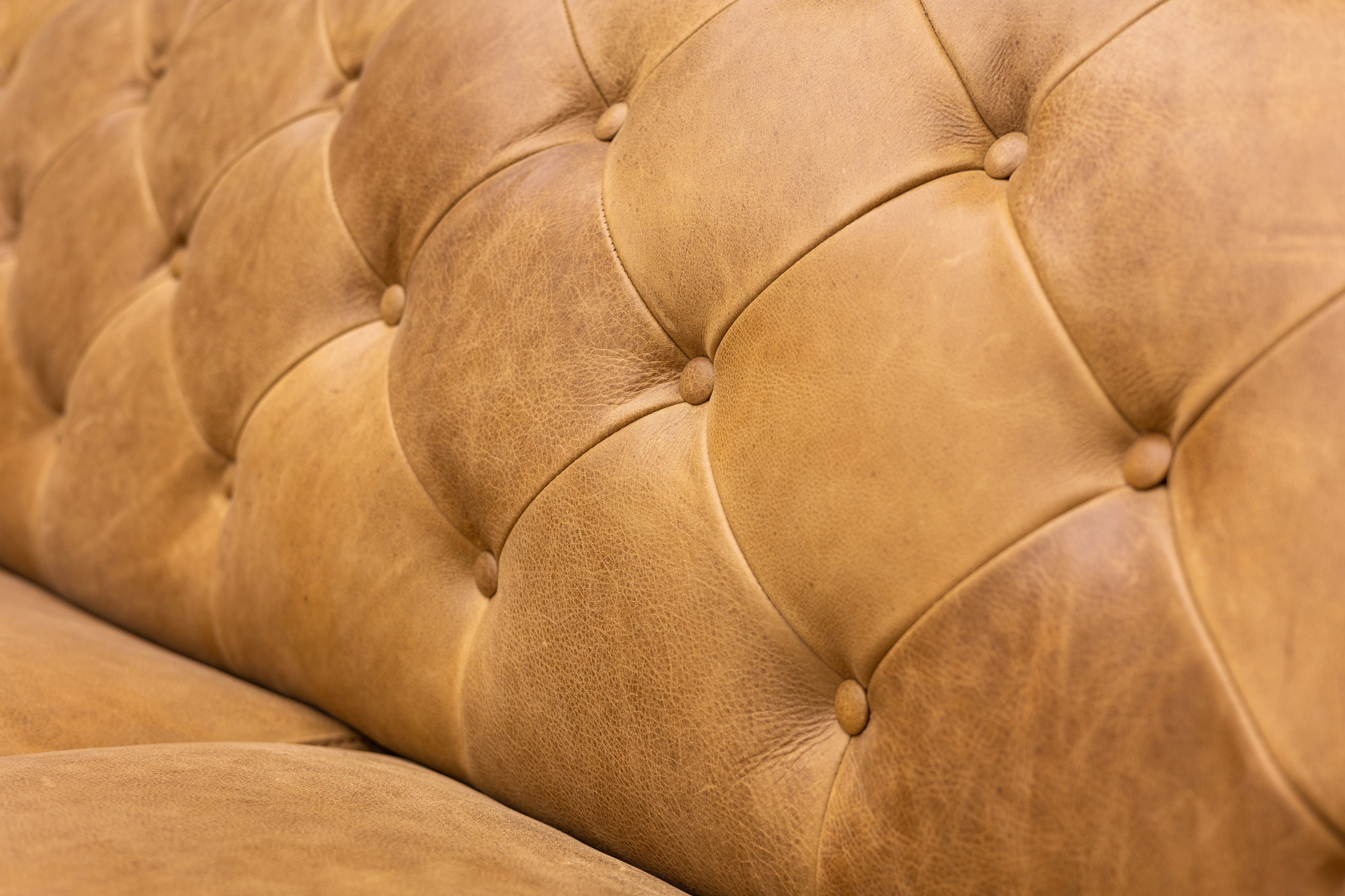 7061 Bridgeport Tufted Sleep Sofa