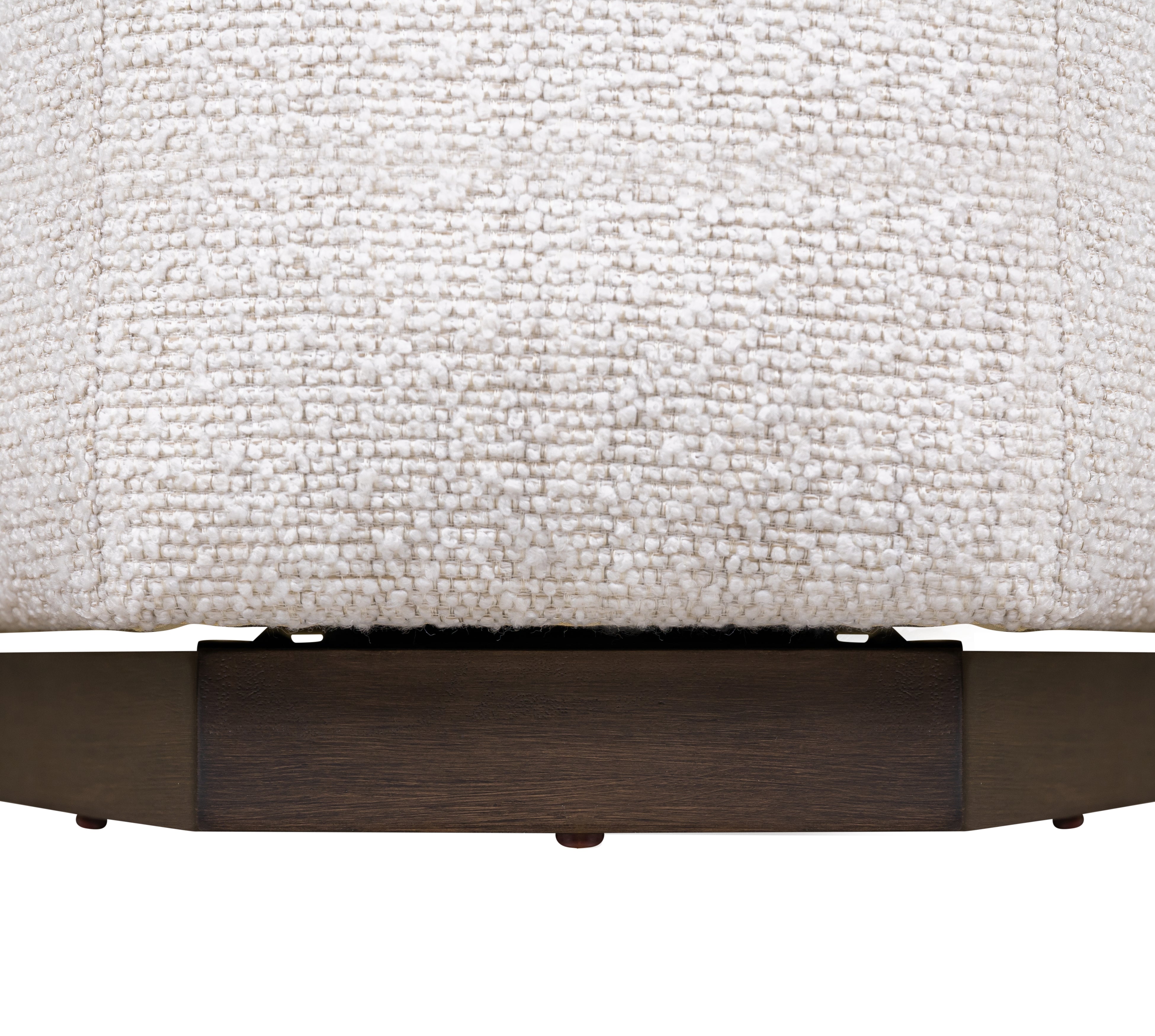 9071 Chit Chat Swivel + Storage Ottoman