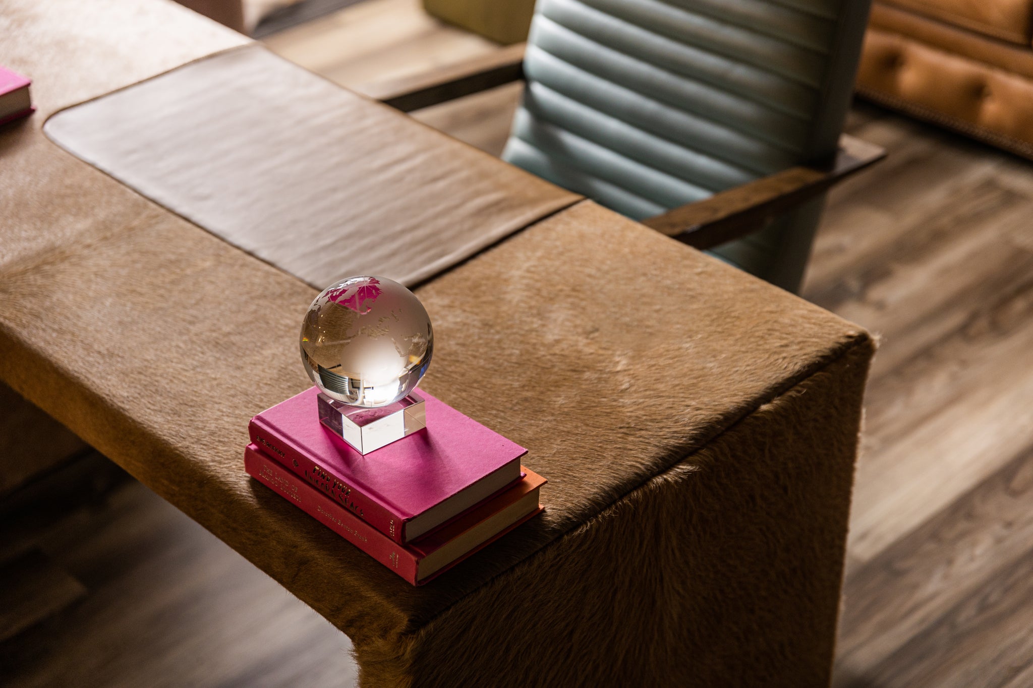 9150 AGENDA DESK